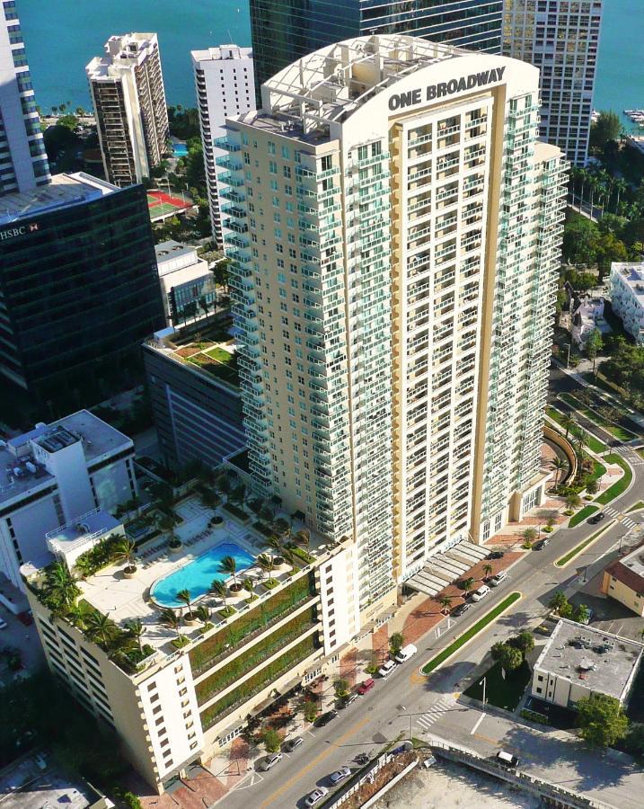 Dharma Home Suites Brickell Miami At One Broadway Extérieur photo